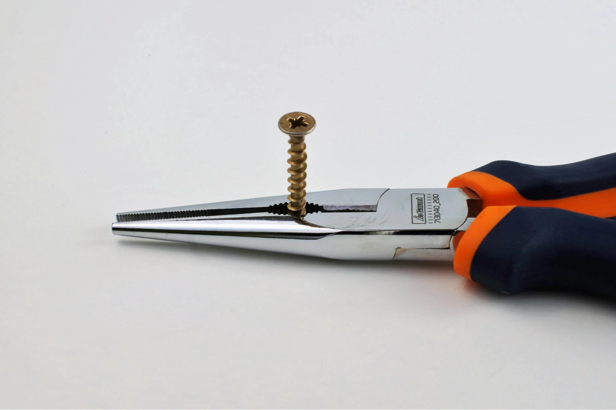 Szczypce boczne Knipex – profesjonalne narzędzia dla wymagających